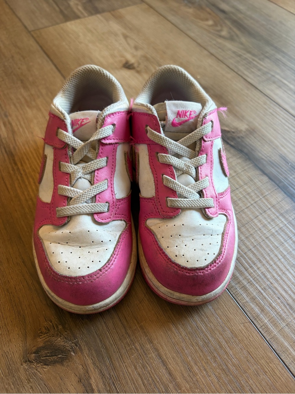 Nike Kids Pink and White Low-Top Sneakers with Hook-and-Loop Strap